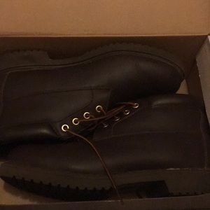 Men’s Brown Timberland chukkas